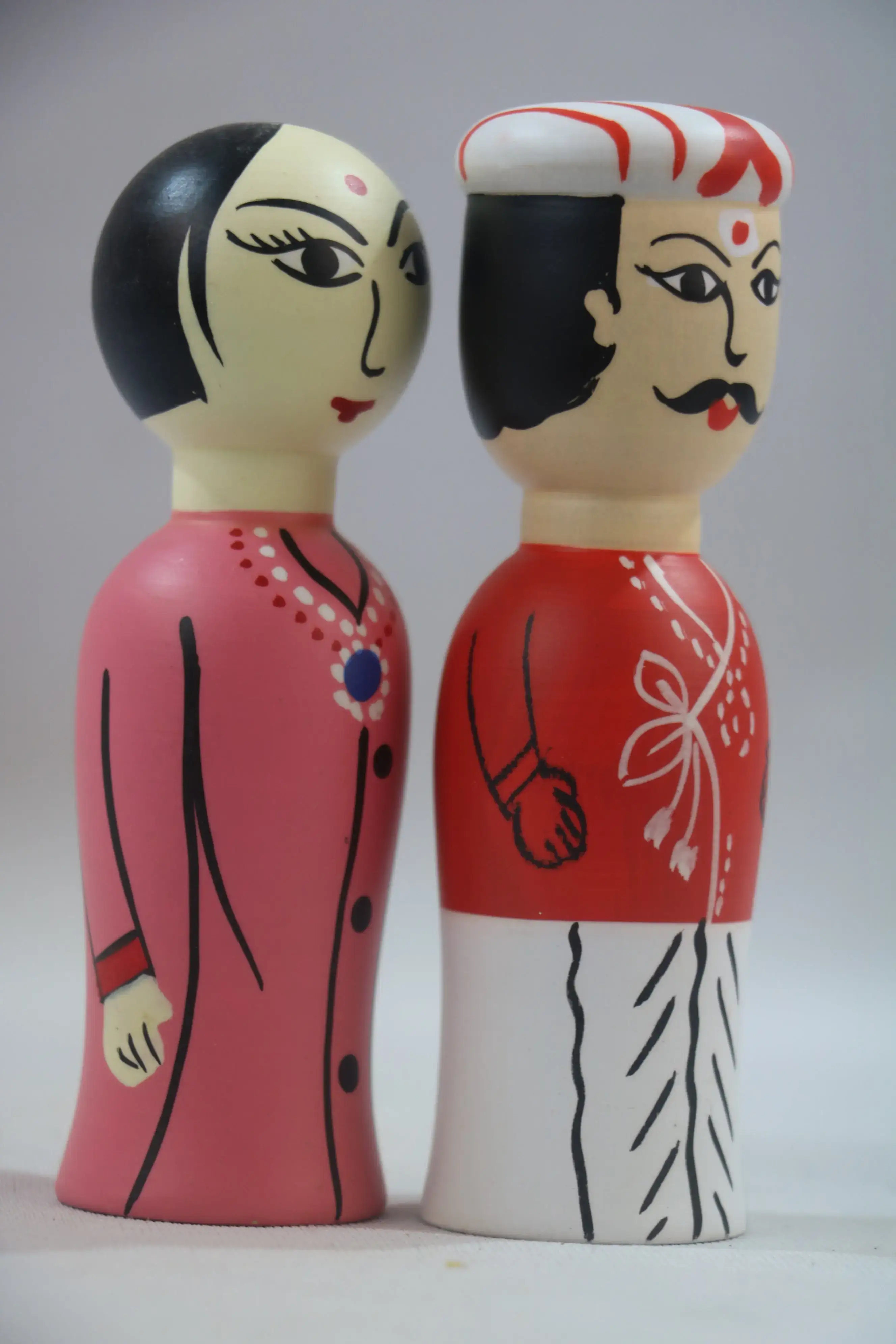 Adorable Couple Toy Dolls – Non-Toxic & Kid-Safe Colors - Image 2