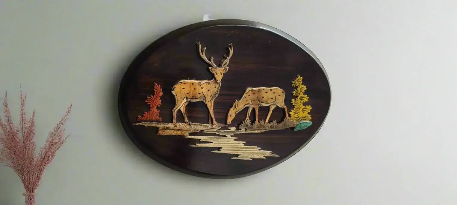 Tranquil Deer Silhouette – Handcrafted Oval Rosewood Inlay Artwork - Image 3