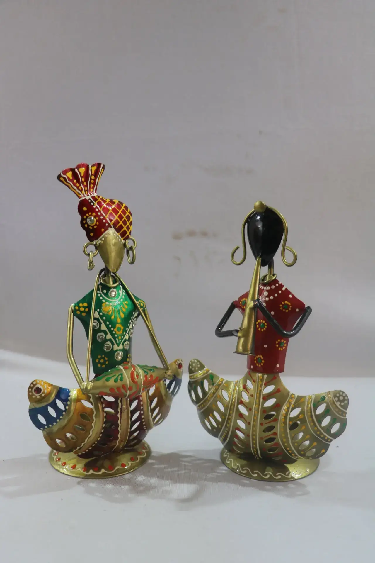 Hand-Painted Iron Musician Candle Holders – Set of 2 Decorative Candelabra - Image 3