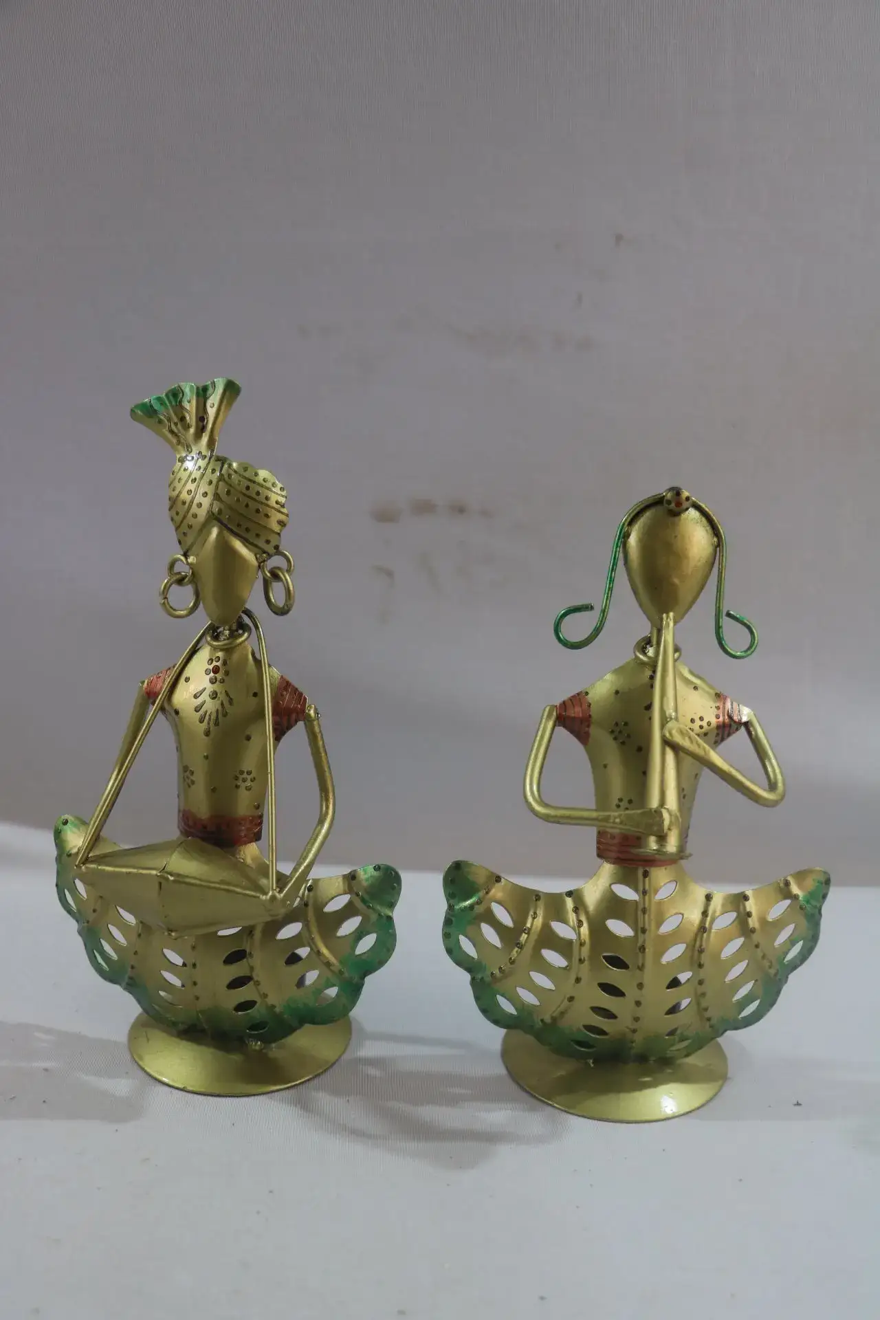 Hand-Painted Iron Musician Candle Holders – Set of 2 Decorative Candelabra - Image 5