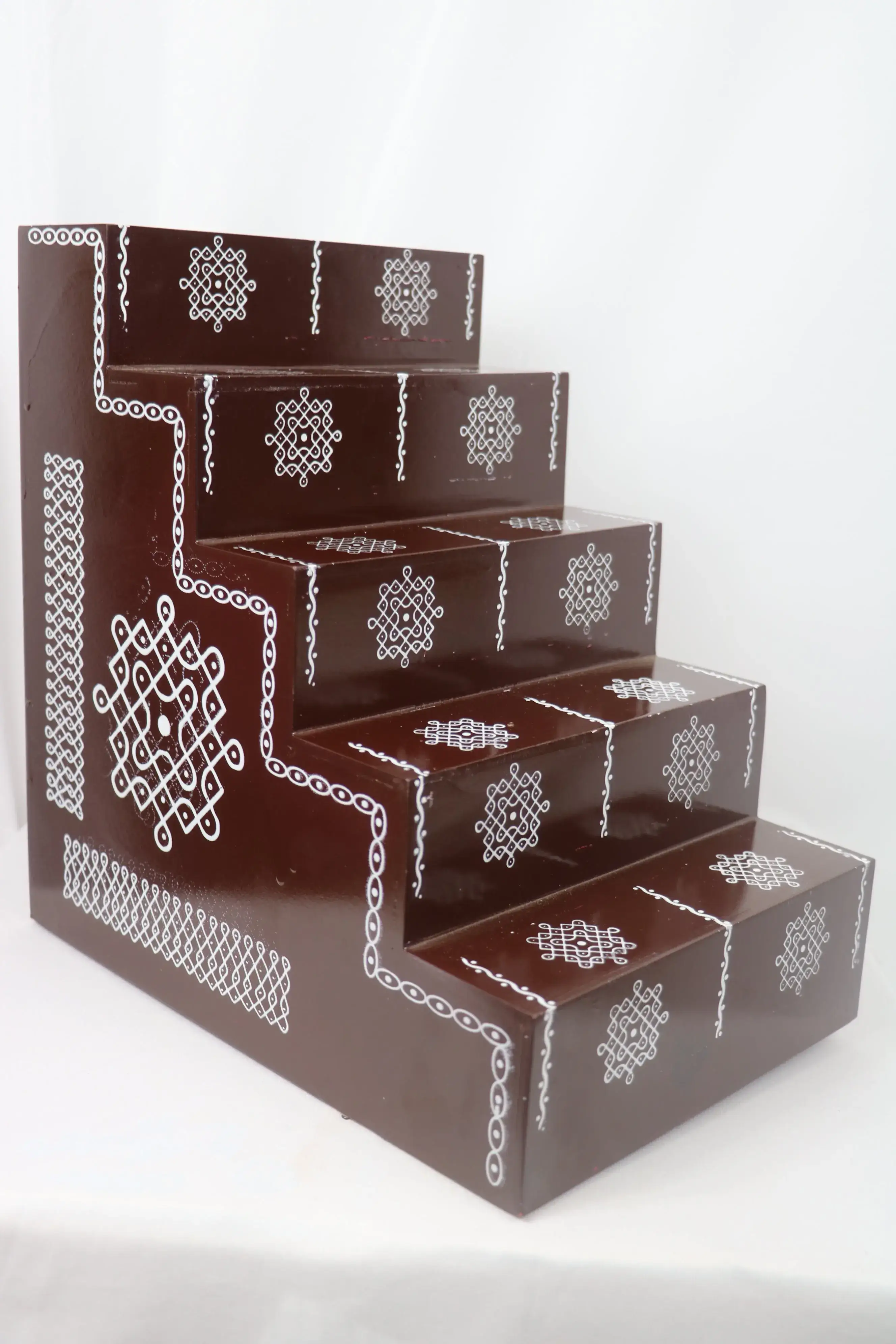 Traditional Hand Painted Wooden Pooja Steps – Artisan Made - Image 3