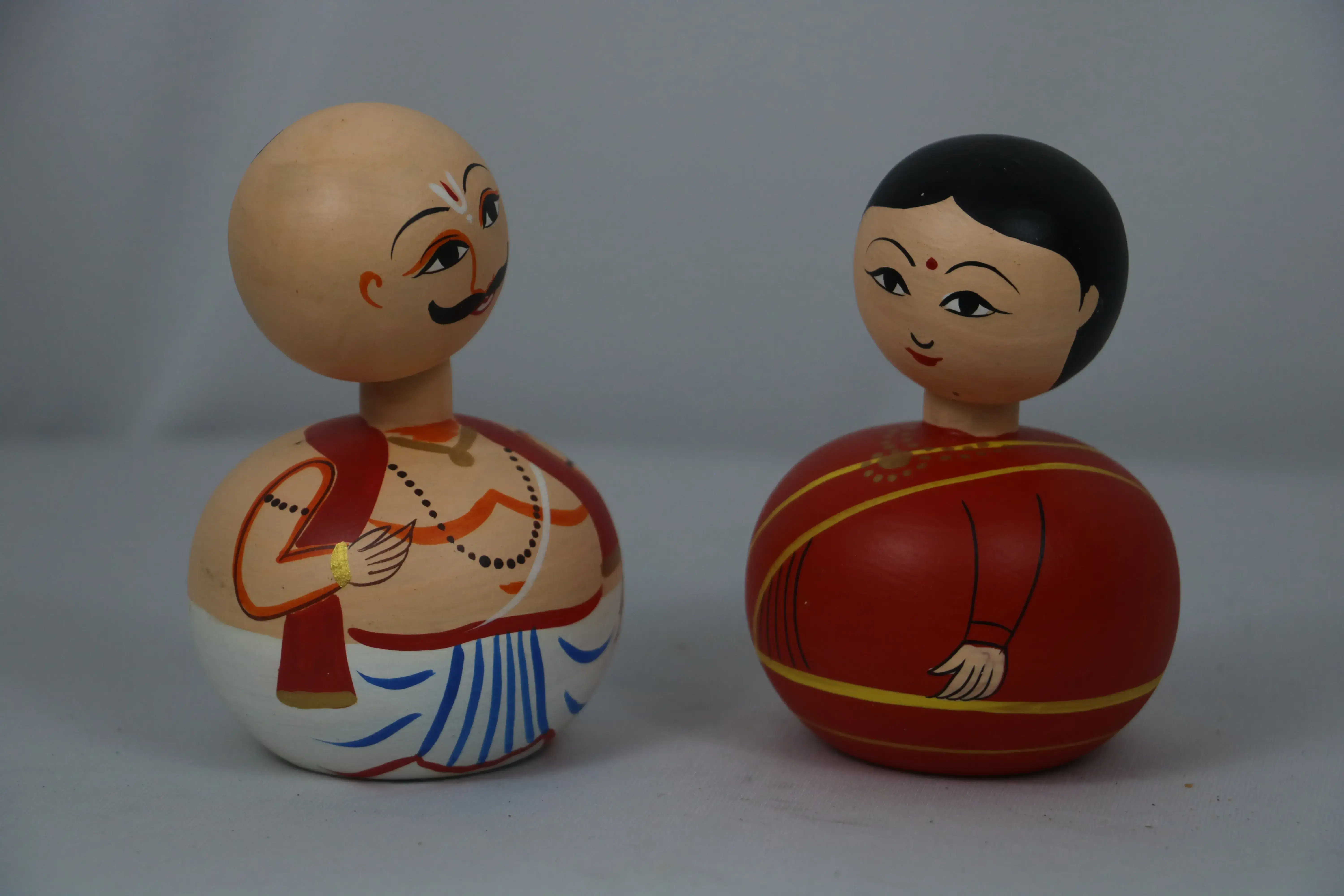 Spring Head Bobble Couple – Handcrafted & Painted Ethnic Indian Decor - Image 8