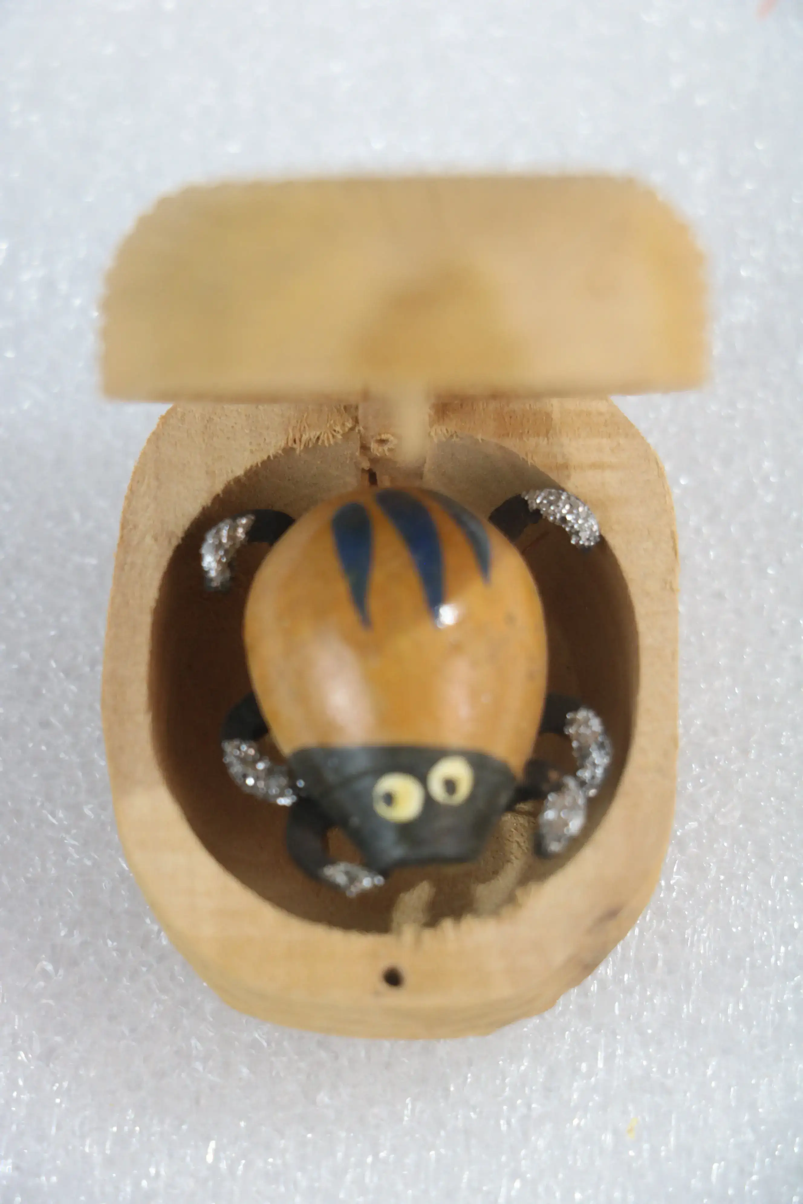 Interactive Bug Box Toy – Explore Nature’s Tiny Creatures - Image 4