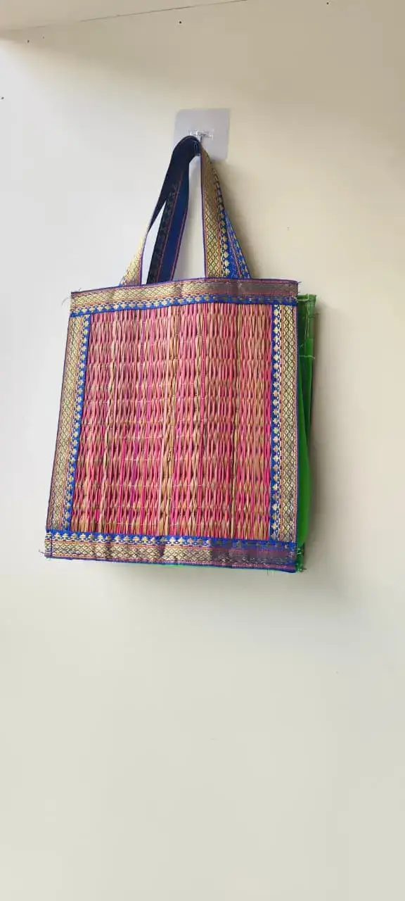 Handcrafted Korai Grass Tote Bag with Decorative Trim - Image 4
