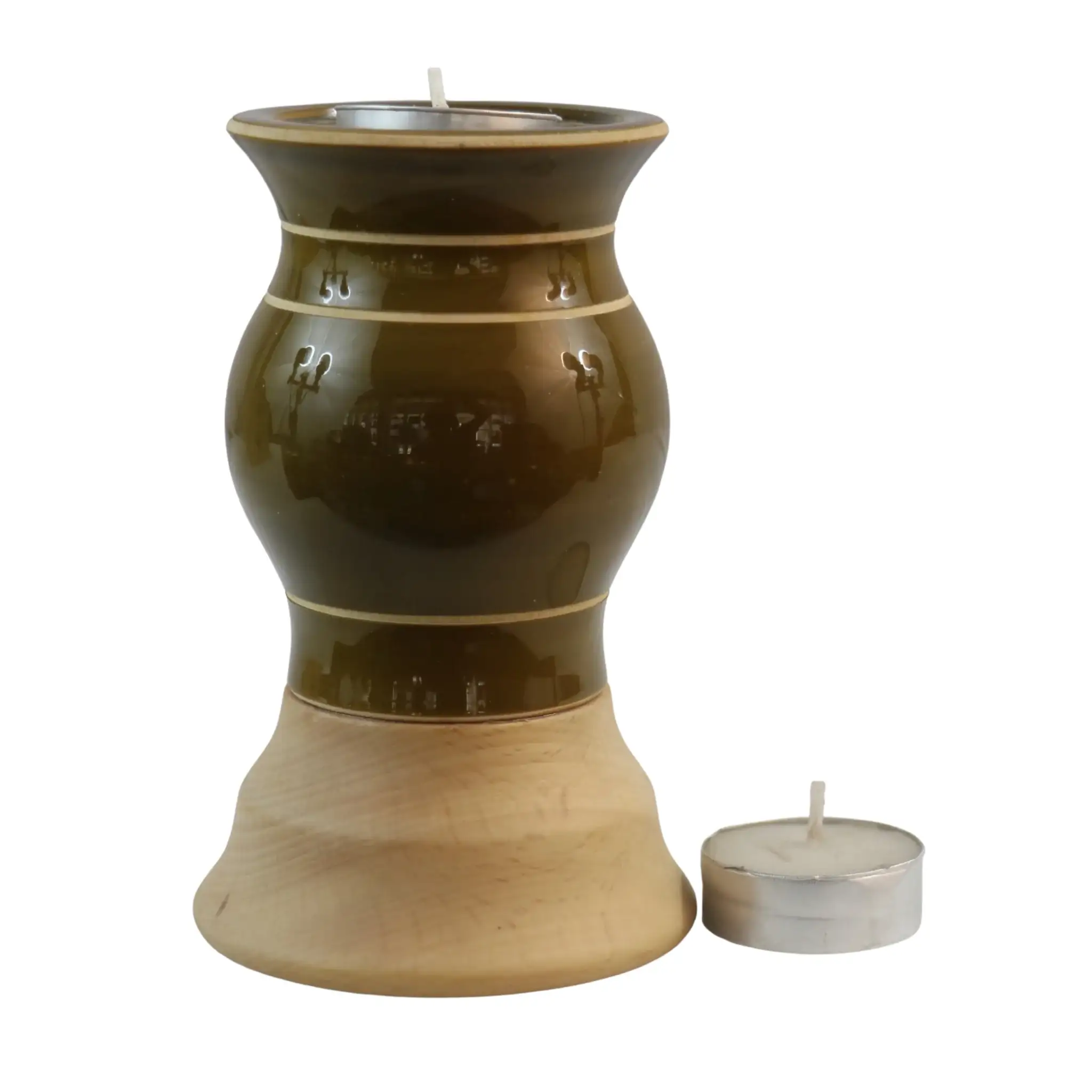 Non-Toxic Colored Candle with Holder & Base – Safe & Stylish - Image 3