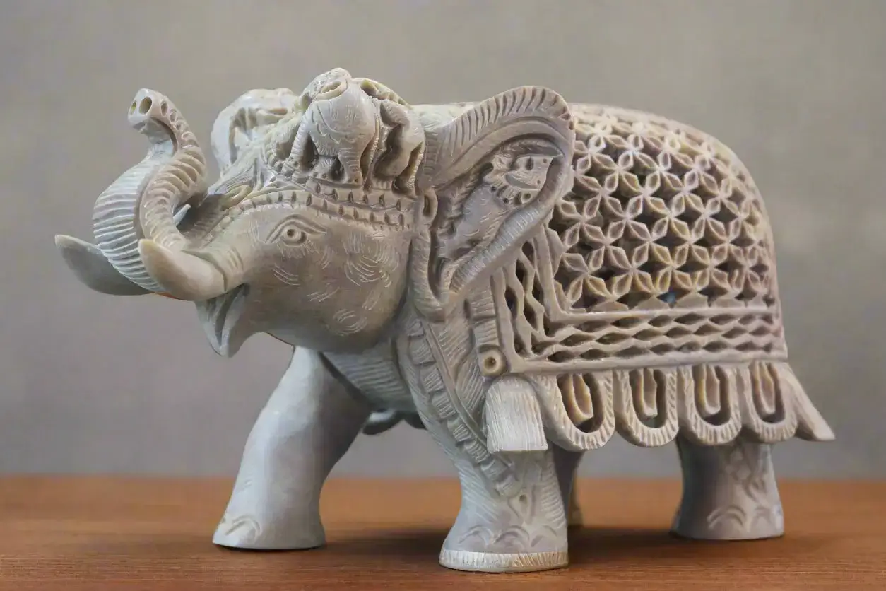 Pair of Elephants Idol Soft Stone – Intricate Jali Carving Handcrafted Artwork - Image 9