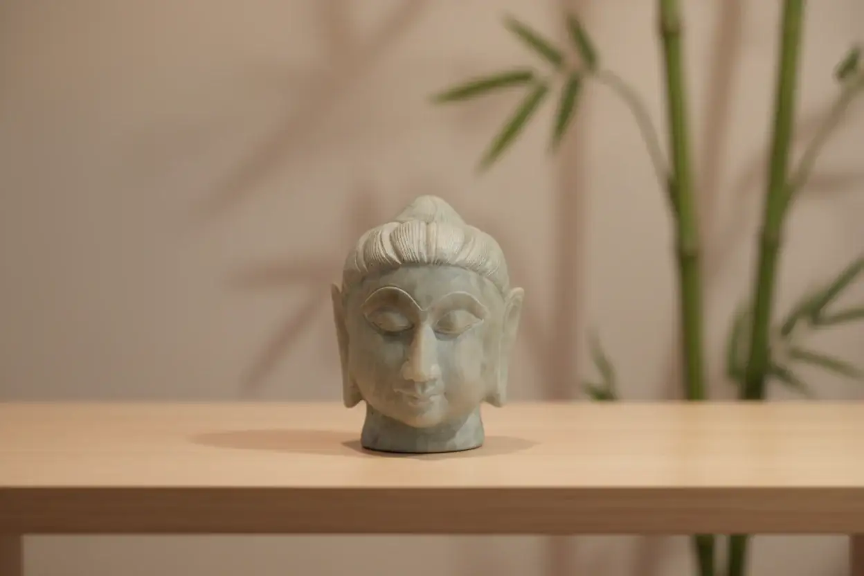 Marble Buddha Face Idol – Serene Meditation Statue for Home Décor