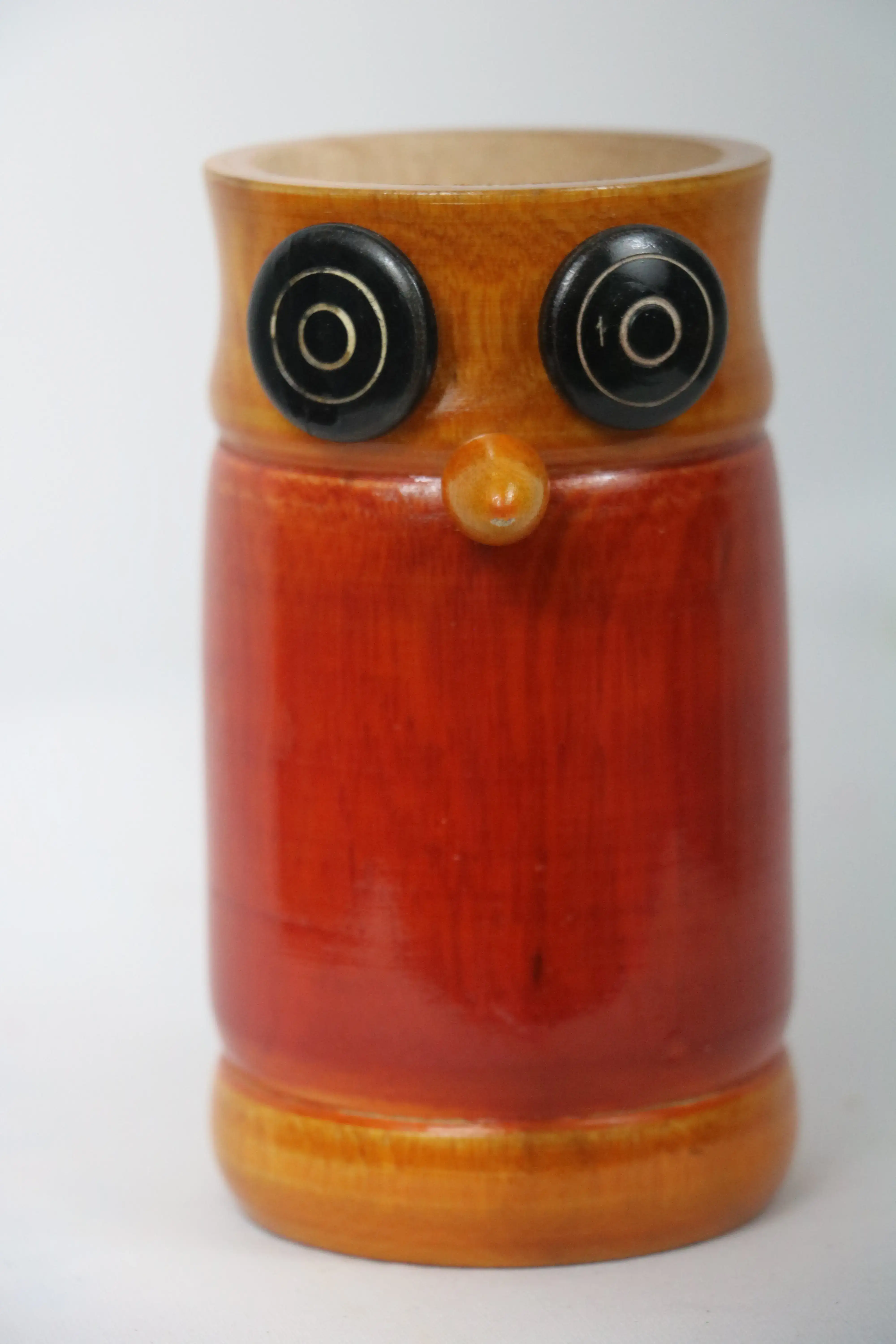 Wooden Owl Pen Stand – Artisan Carved Desk Accessory for Stylish Organization - Image 4